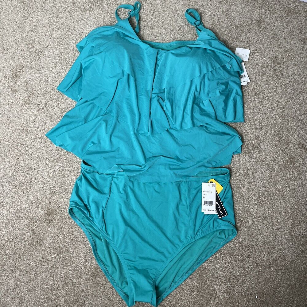 NWT Kenneth Cole Reaction Women's Ruffle Swimsuit 2-pc Green Top 3X, Bottom 2X